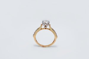 Solitaire type zircon ring