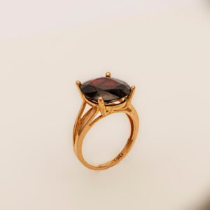 Crimson Crown – 21k Gold Solitaire with Odisha Garnet