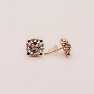 Elegant 21K Gold Sapphire Locket Set