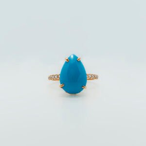 Elegant Turquoise Cabochon Ring
