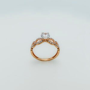 Engagement Style Zircon Ring